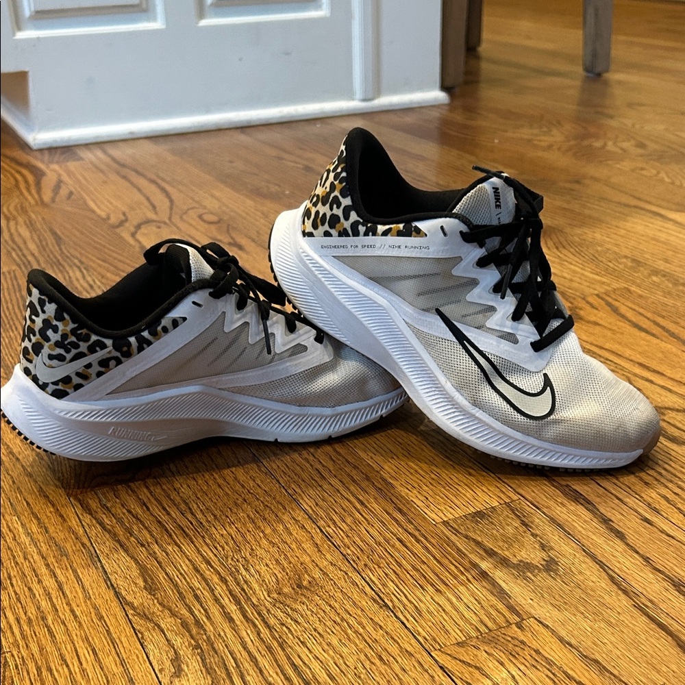 Nike White & Black Running Shoes with Leopard Heel